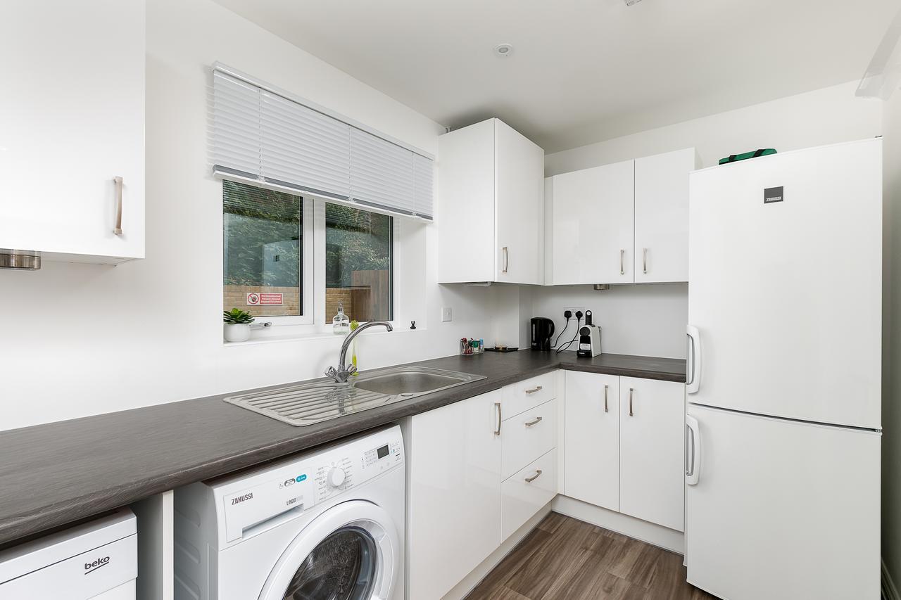 Hertford Serviced Apartments Ware Eksteriør billede