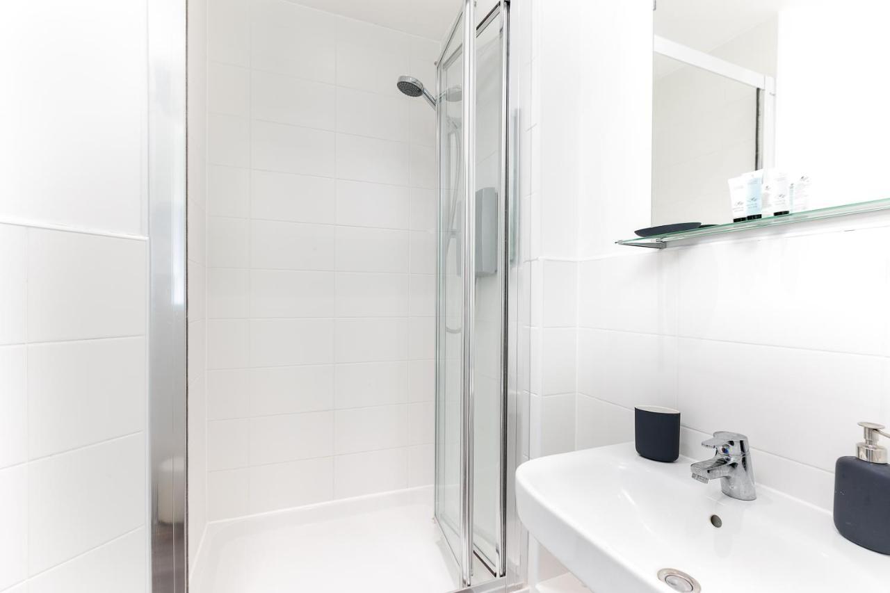 Hertford Serviced Apartments Ware Eksteriør billede