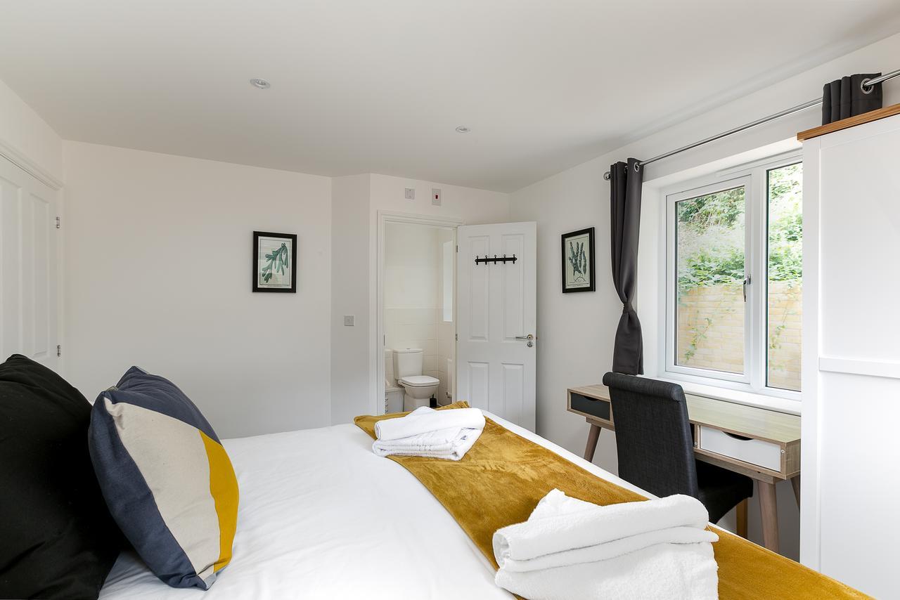 Hertford Serviced Apartments Ware Eksteriør billede